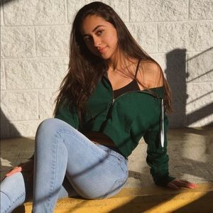 Meet your Posher, Alyssa